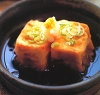Frittierter Tofu mit Gemüse Dashi Sauce